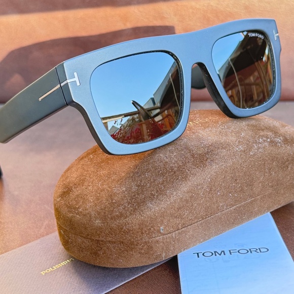 TOM FORD Fausto Thick Acetate Sunglasses - Black - Picture 9 of 16